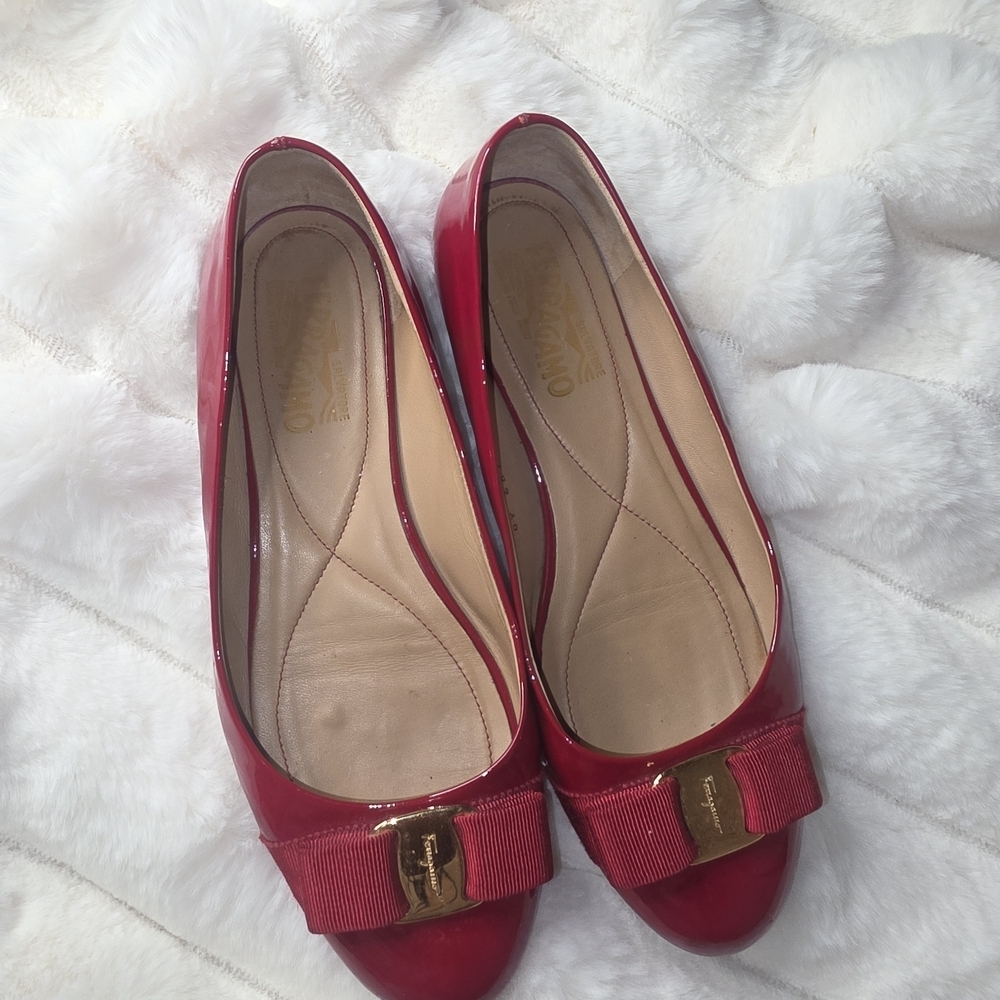 Salvatore Ferragamo Red Patent Leather Flats, 8.5C - Picture 2 of 4